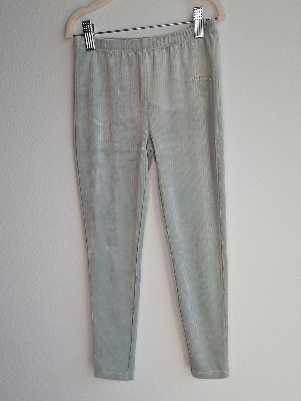 Juicy Couture Girls Kids Velvet Ribbed Leggings in Light Sage Size 7